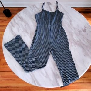 Houndstooth jumper. Urbanoutfitters. Size small.